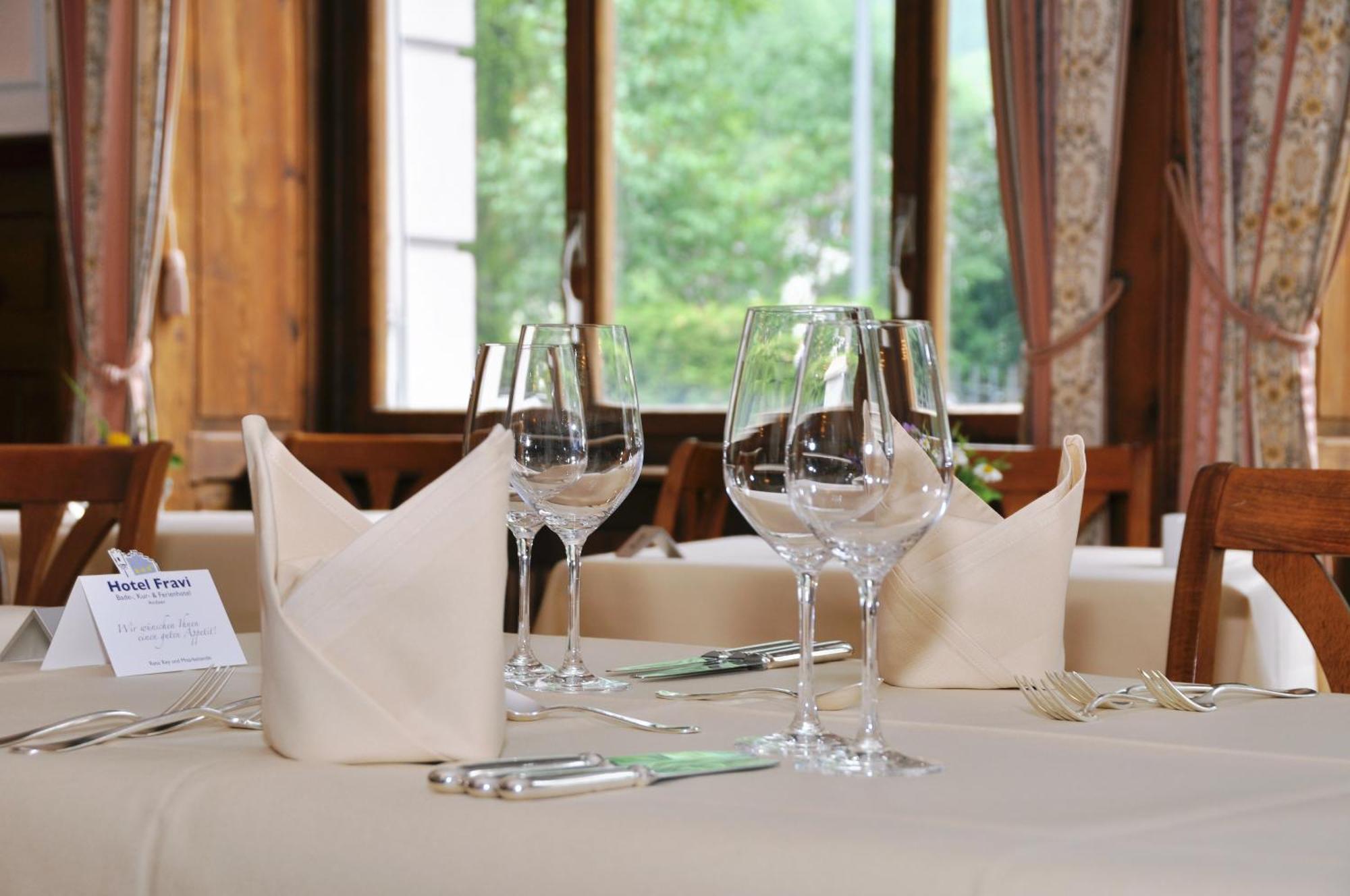 Hotel Fravi Andeer Bagian luar foto