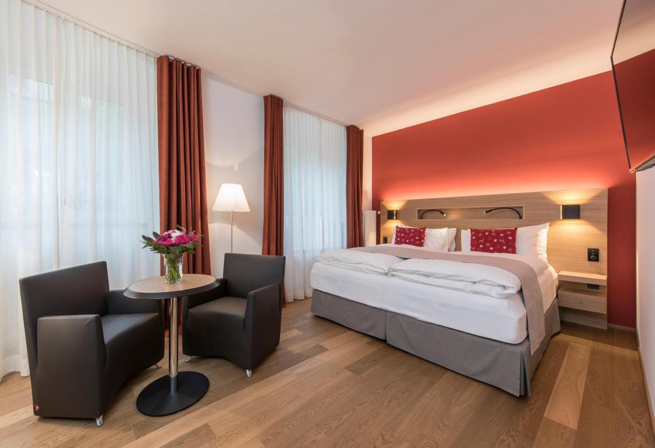 Hotel Fravi Andeer Bagian luar foto