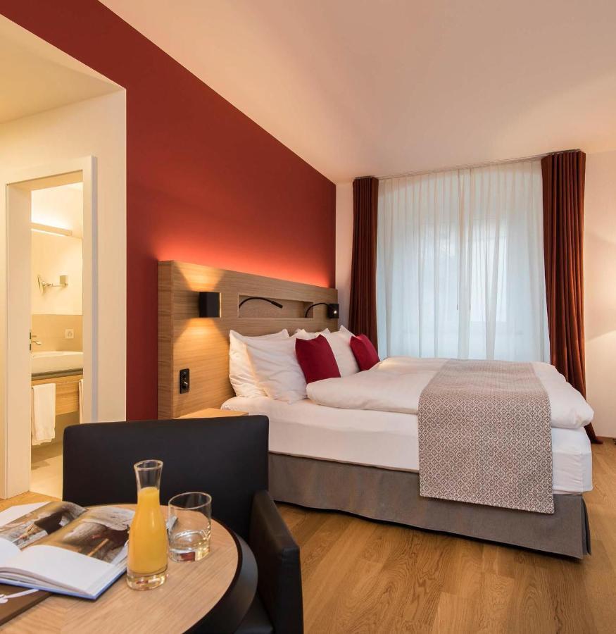 Hotel Fravi Andeer Bagian luar foto