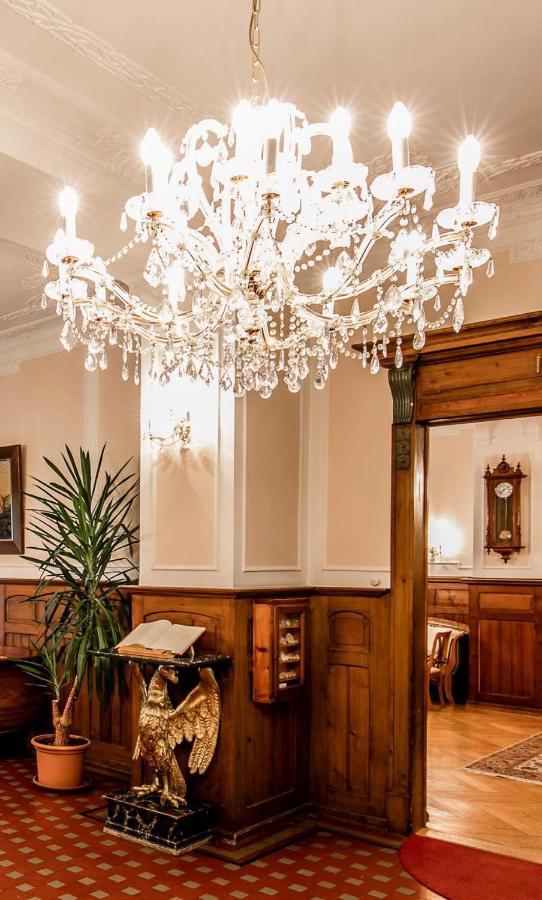 Hotel Fravi Andeer Bagian luar foto